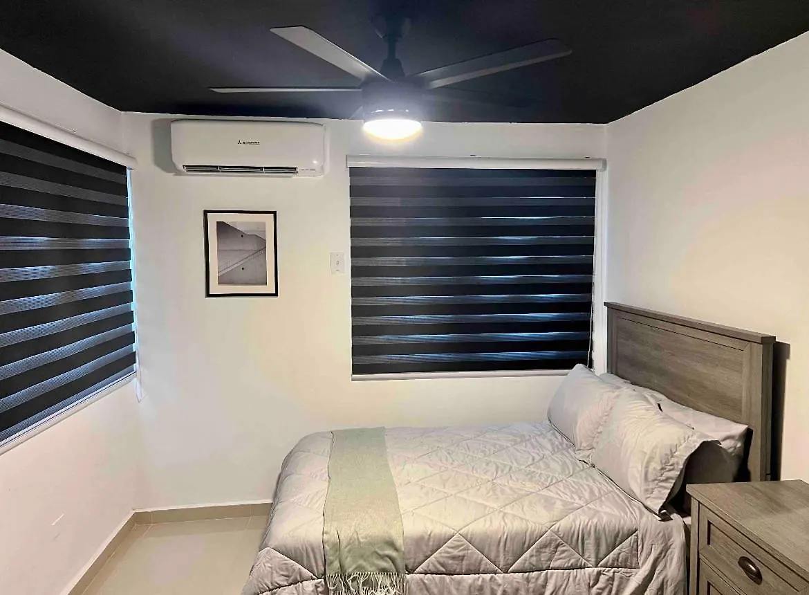 North Breeze Guest House 1 Levittown Apartamento